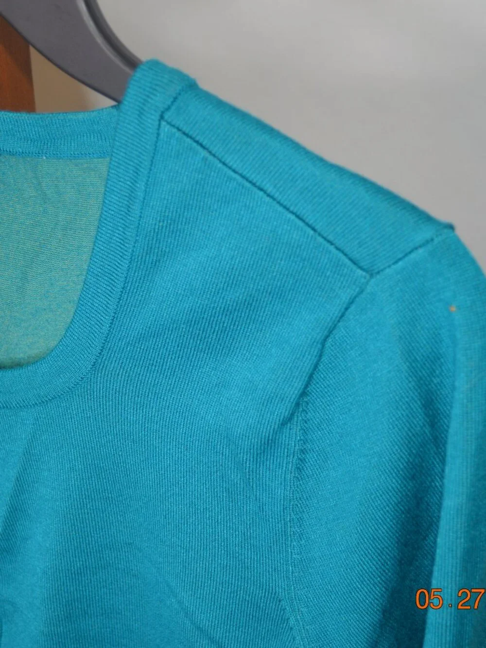 White House Black Market Women’s Large Turquoise Button Down Cardigan